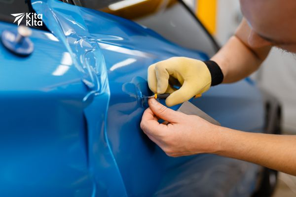 Panduan Memilih Bahan Sticker Outdoor agar Tidak Cepat Pudar