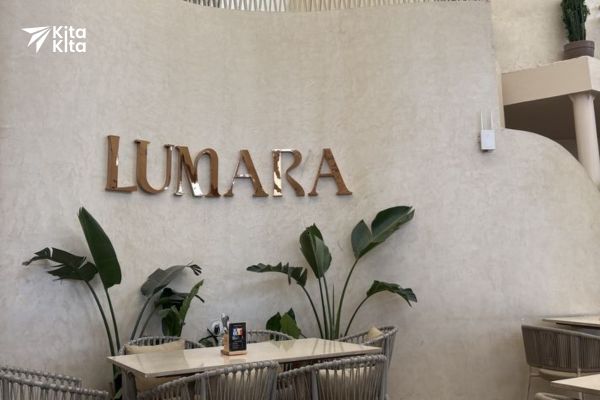 Tren Desain Huruf Timbul 2026: Lebih Modern, Pintar, dan Tahan Lama